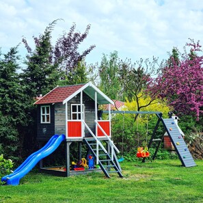 BBQ/picnic Area - Wakacje Na Wyspie Campsite (Gdansk)