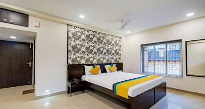 Itsy Hotels Neeranand Plaza, Bhawanipur