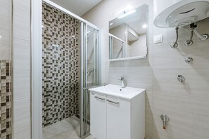 Apartment, Terrace | Bathroom