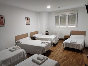 Chambres insonorisées, Wi-Fi gratuit, draps fournis