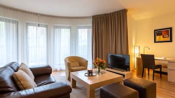 Business Apartment | Living room | Smart TV, Netflix, DVD player