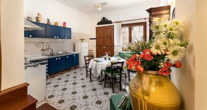 I Tre Golfi Nino Bixio Apartment