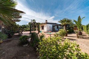 Property grounds - I Tre Golfi Villa Delfino (San Vito Lo Capo)