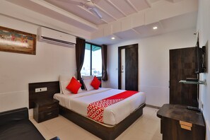Free WiFi - Spot ON 27845 Hotel Kum Kum (Ahmedabad)
