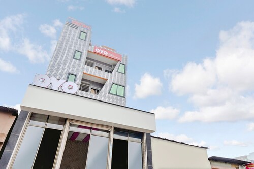 OYO 60623 Shree Shalini Lodge