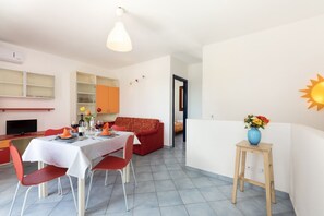 Dining - I Tre Golfi Zenzero Apartment (San Vito Lo Capo)