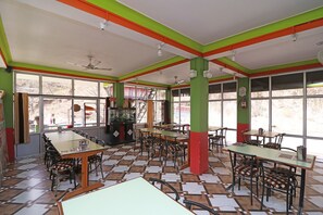 Nhà hàng