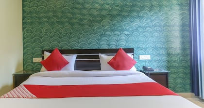 OYO 30141 Adarsh Hotel And Restaurant