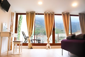 Exclusive Apartment, 3 Bedrooms, Mountain View | Desk, soundproofing, iron/ironing board, free WiFi - Barceló Esteve Apartaments (Monistrol de Montserrat)