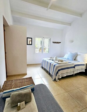 3 habitaciones y caja de seguridad en la habitación 