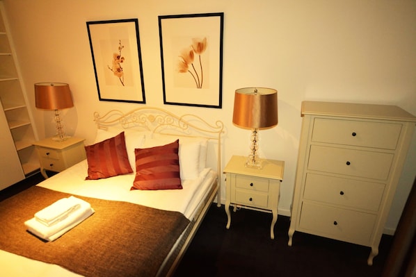 2 bedrooms, WiFi, bed sheets