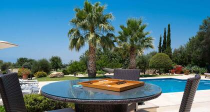Villa 148 Lofou - Four Bedroom Villa, Sleeps 8