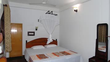 6 bedrooms, WiFi