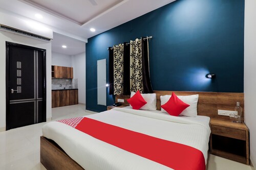 Collection O 45841 Chikitsak Nagar