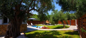 Salonikiou Beach Luksusboliger EDEN