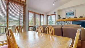 Condo, 3 Bedrooms | Dining - Snowcreek V 999 Mammoth Mountain Views, Private Washer Dryer, Pet-Friendly by RedAwning (Mammoth Lakes)