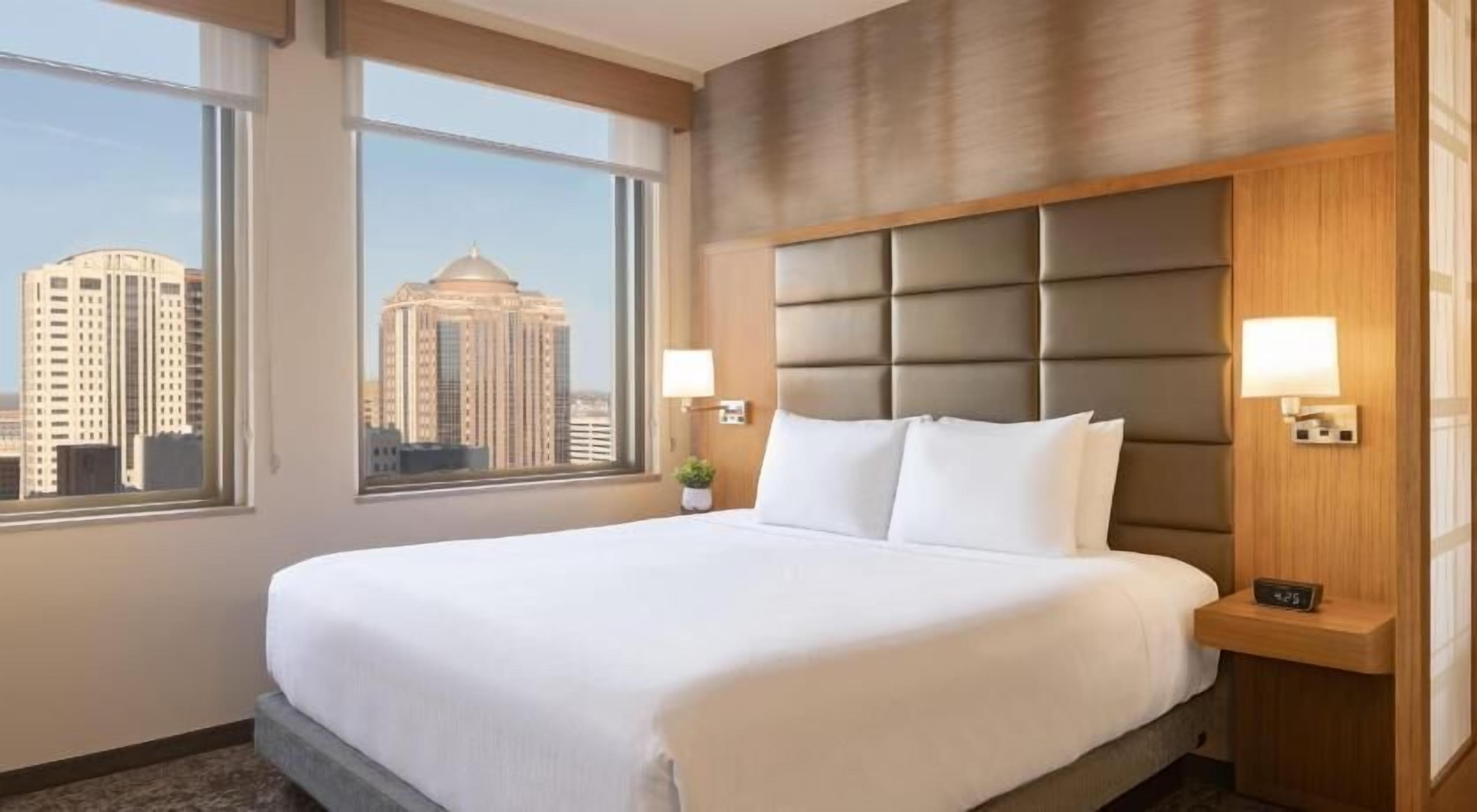 Egyptian cotton sheets, premium bedding, pillow-top beds, desk