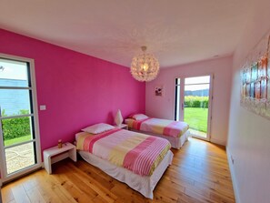 4 Schlafzimmer, Bügeleisen/Bügelbrett, WLAN, Bettwäsche