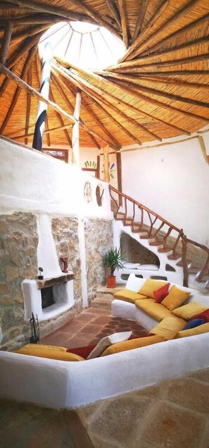 Hypo-allergenic bedding, down comforters, individually decorated - Zuna (Sutamarchán)