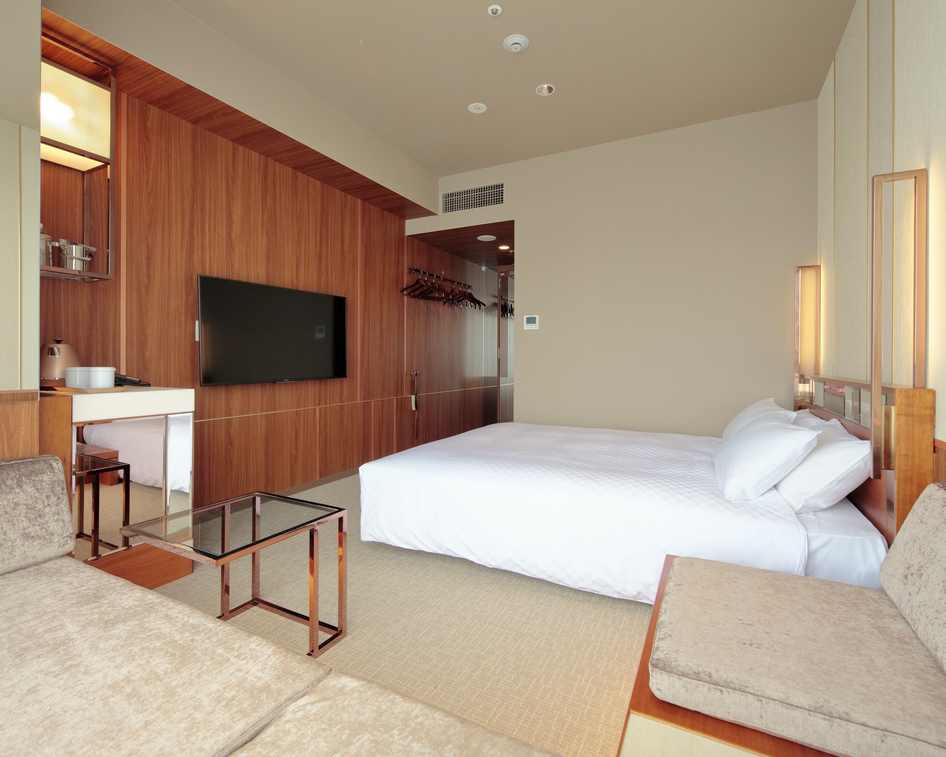 1 bedroom, blackout curtains, free wifi, bed sheets