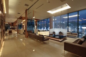 Lobby - Candeo Hotels Nagasaki Shinchi Chinatown (Nagasaki)