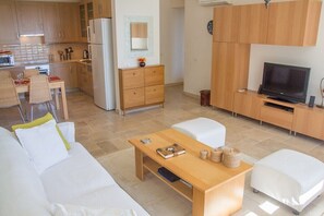 TV, DVD player, table football, books - Villa Bethany (Kalkan)