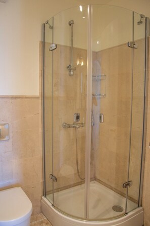 Shower, hair dryer, towels - Villa Bethany (Kalkan)