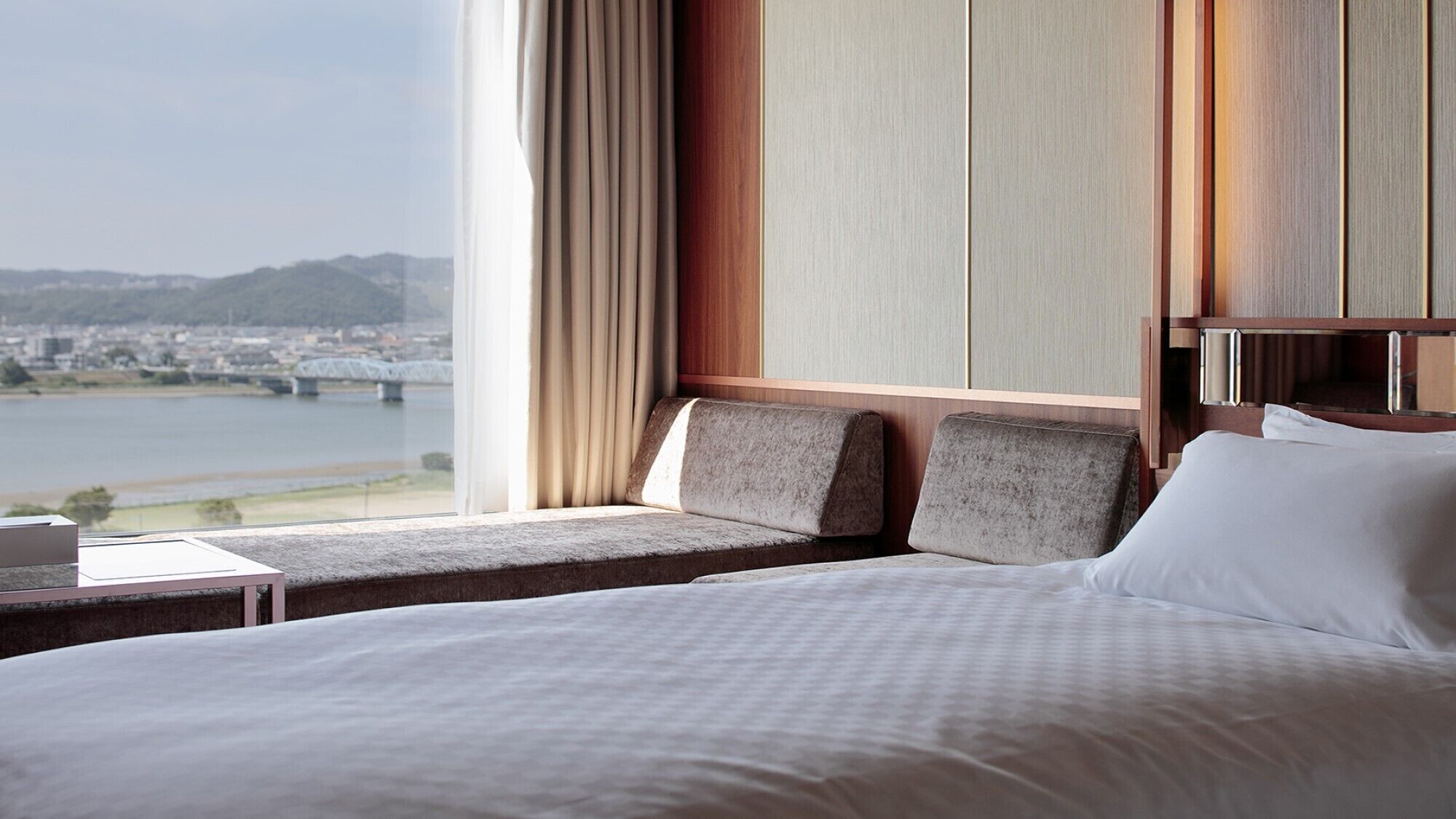 Run of House, Non Smoking | Soundproofing, free WiFi, bed sheets