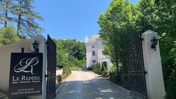 住宿入口
