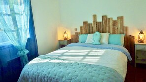 5 bedrooms, desk, iron/ironing board, travel crib