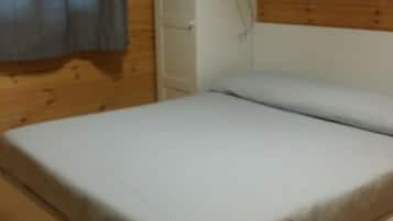 Bungalow, 2 camere da letto, angolo cottura | 1 camera, Wi-Fi gratuito