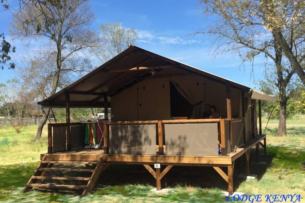 Tent (Lodge Kenya) | 3 bedrooms, individually decorated, individually furnished