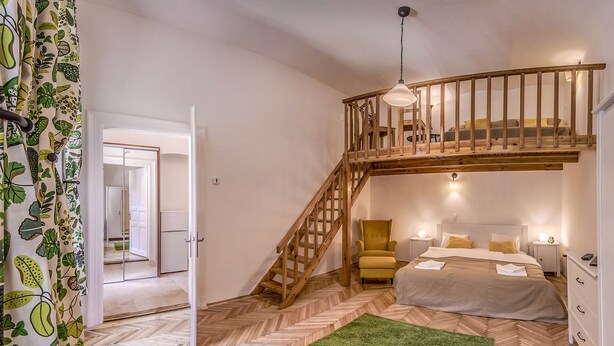 1 bedroom, WiFi (free), bed sheets - Friendly Vivid Home On Akácfa Street (Budapest)