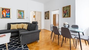 Unclassified image, 2 of 24, button - Your 3bdrm Apartment Close To The Buda Castle (Budapest)