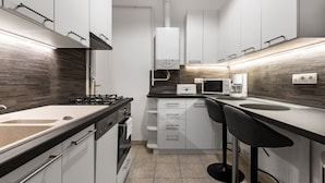 Unclassified image, 3 of 24, button - Your 3bdrm Apartment Close To The Buda Castle (Budapest)