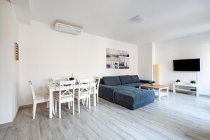 Appartement, 2 chambres | Salle de séjour