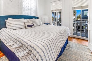 4 bedrooms, Internet, bed sheets
