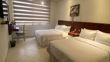 Quarto casal | 1 quarto, escrivaninha, espaço de trabalho para notebook