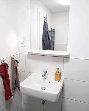 Classic Apartment | Bathroom