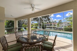 House | Pool