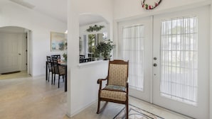 Unclassified image, 4 of 29, button - Villa Corona (Cape Coral)