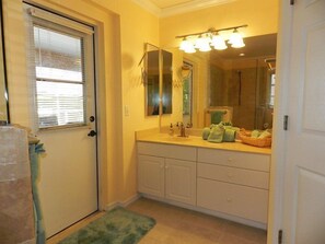 House | Bathroom