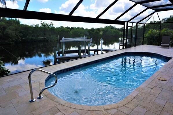 House | Pool