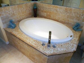 Bathroom - Coral_palms (Cape Coral)