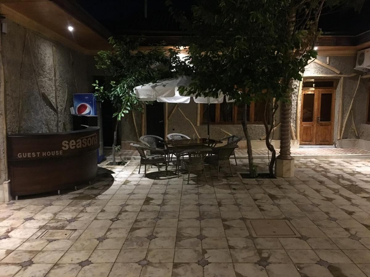 Foto - "S e a s o n S"