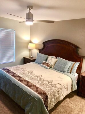 5 bedrooms, iron/ironing board, travel crib, WiFi - Beautiful 5 Bedroom/5 bathroom  Pool Home with Spa (Kissimmee)