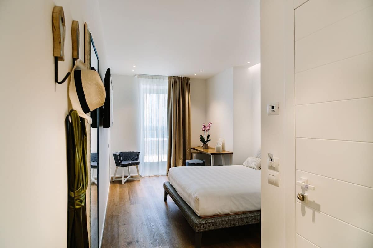 Ropa de cama de alta calidad, cubrecamas y colchones con pillow-top