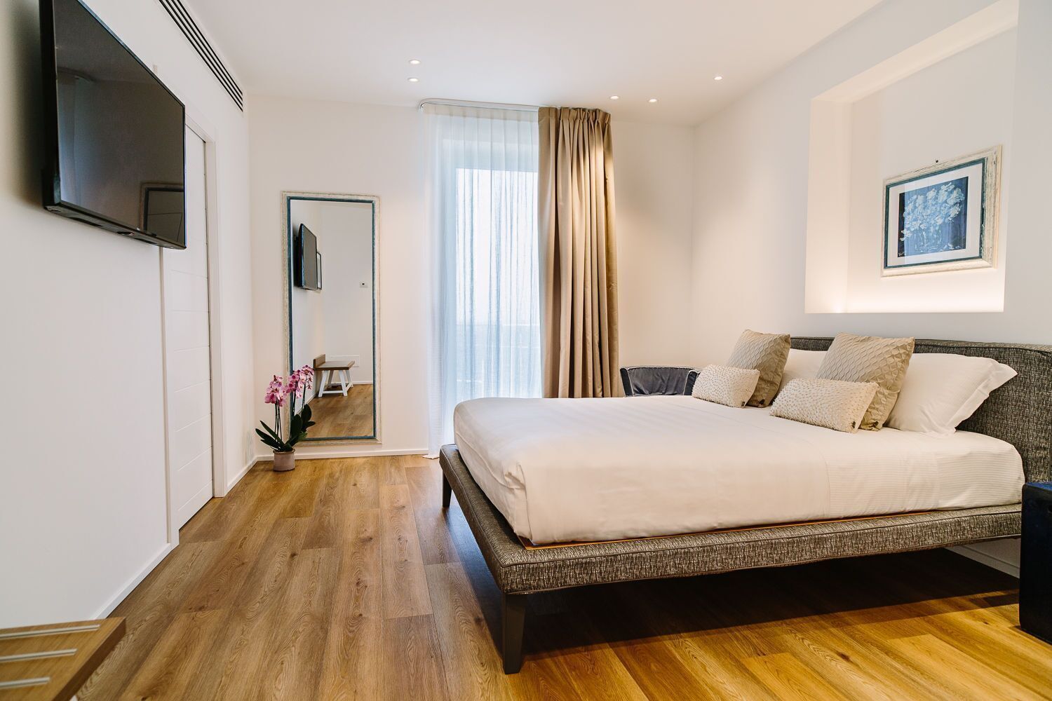 Ropa de cama de alta calidad, cubrecamas y colchones con pillow-top 