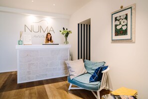 Reception - Numa Hotel (Numana)