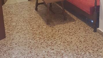 Double or Twin Room | Desk, free WiFi, bed sheets